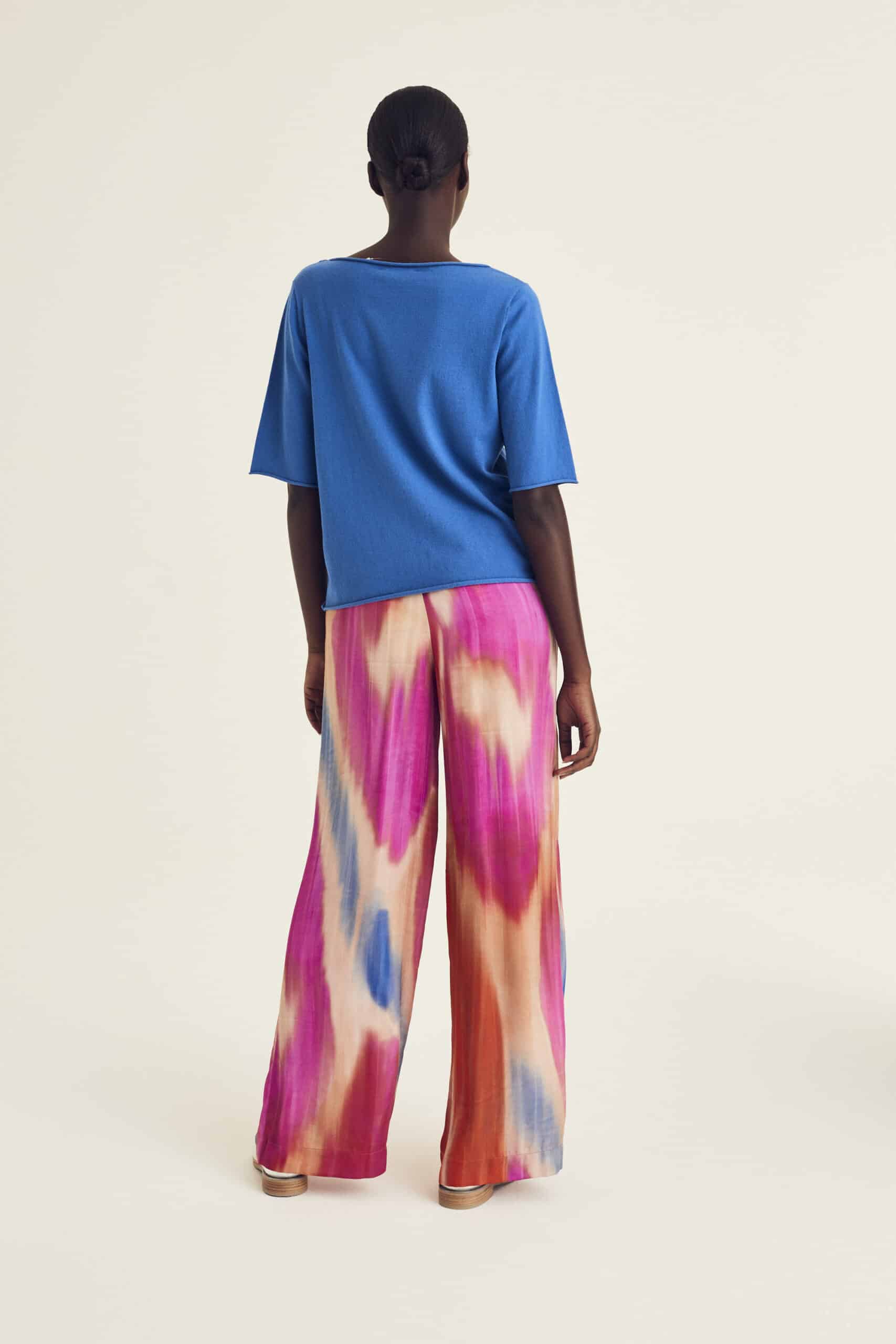 Colourful light trousers - Image 4
