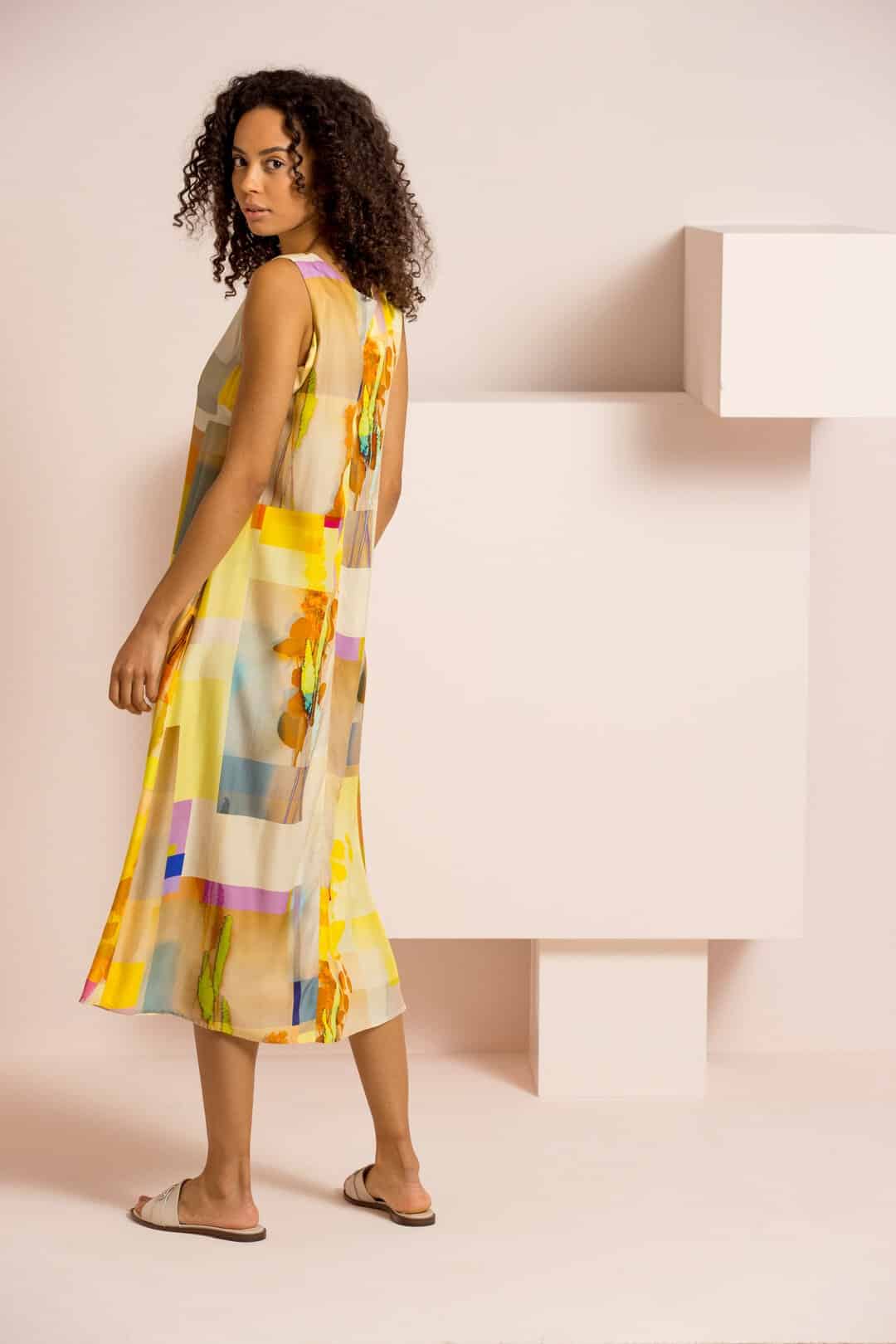 Yellow multicolour sleeveless long dress - Image 3