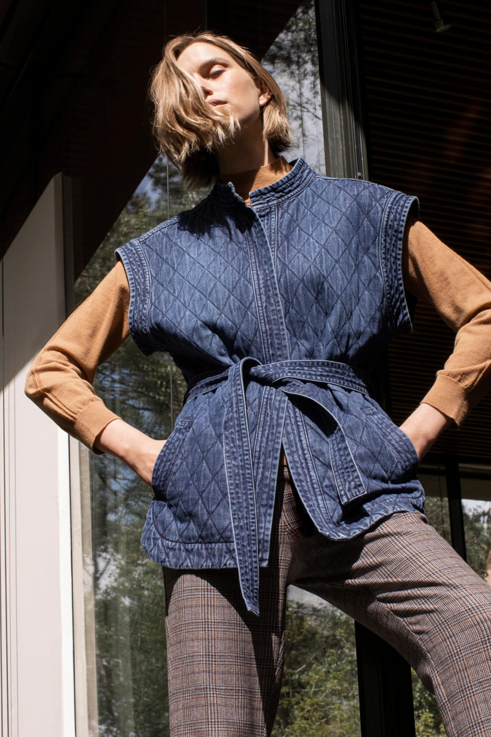 Blue denim vest with waistbelt - Image 6