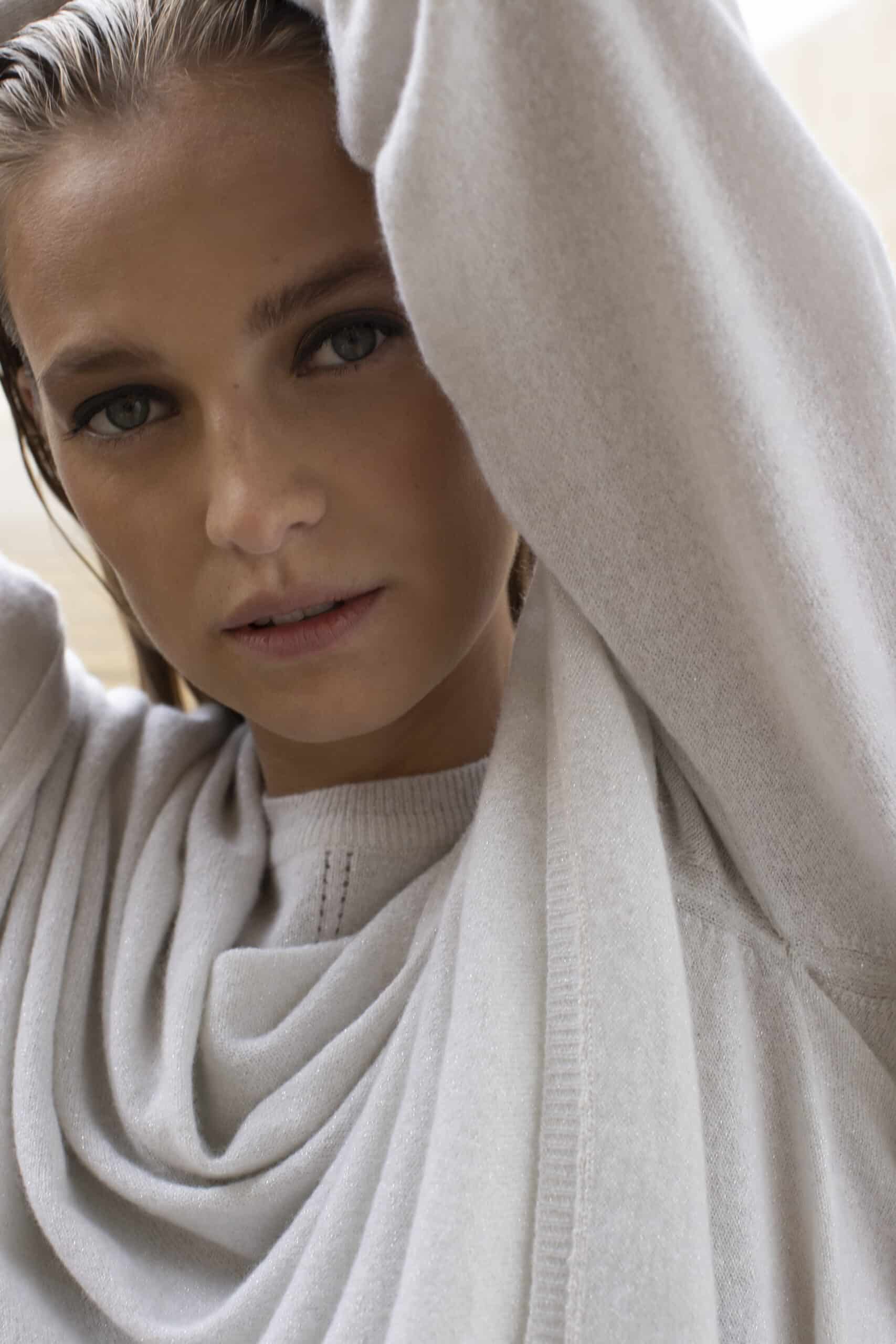 Ivory limited edition glitter sweater - Image 4