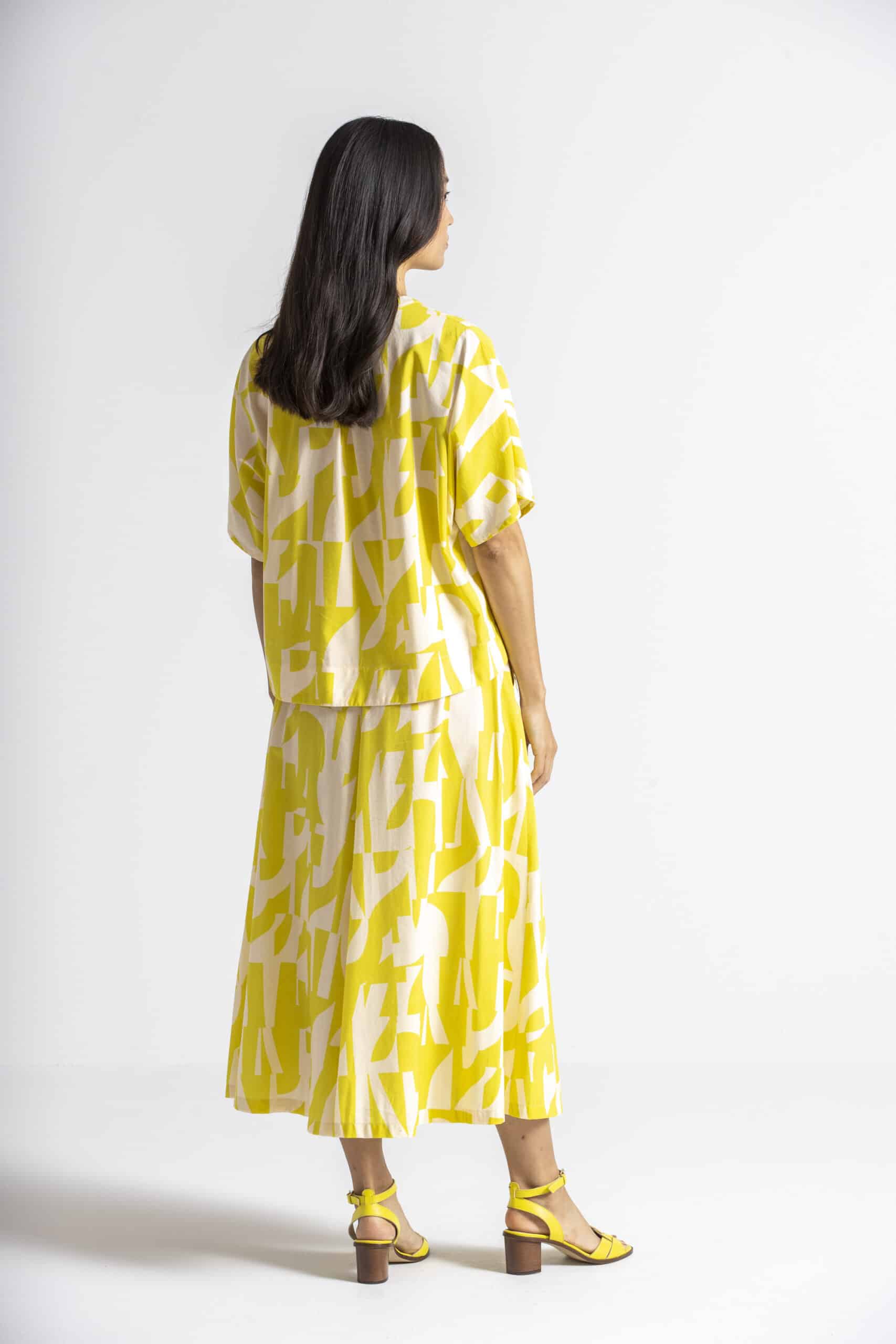 Yellow blouse - Image 4