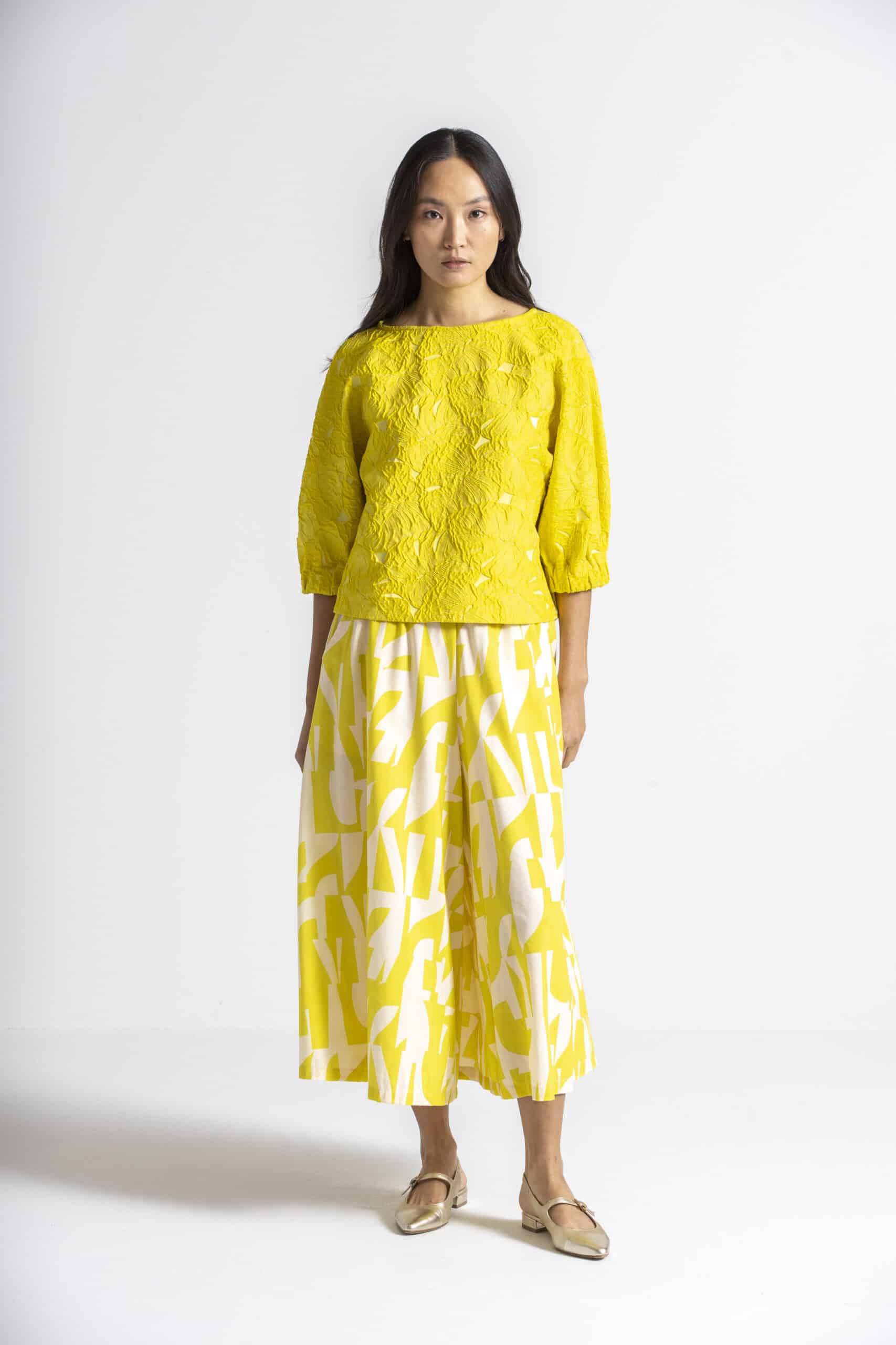 Yellow trousers - Image 6
