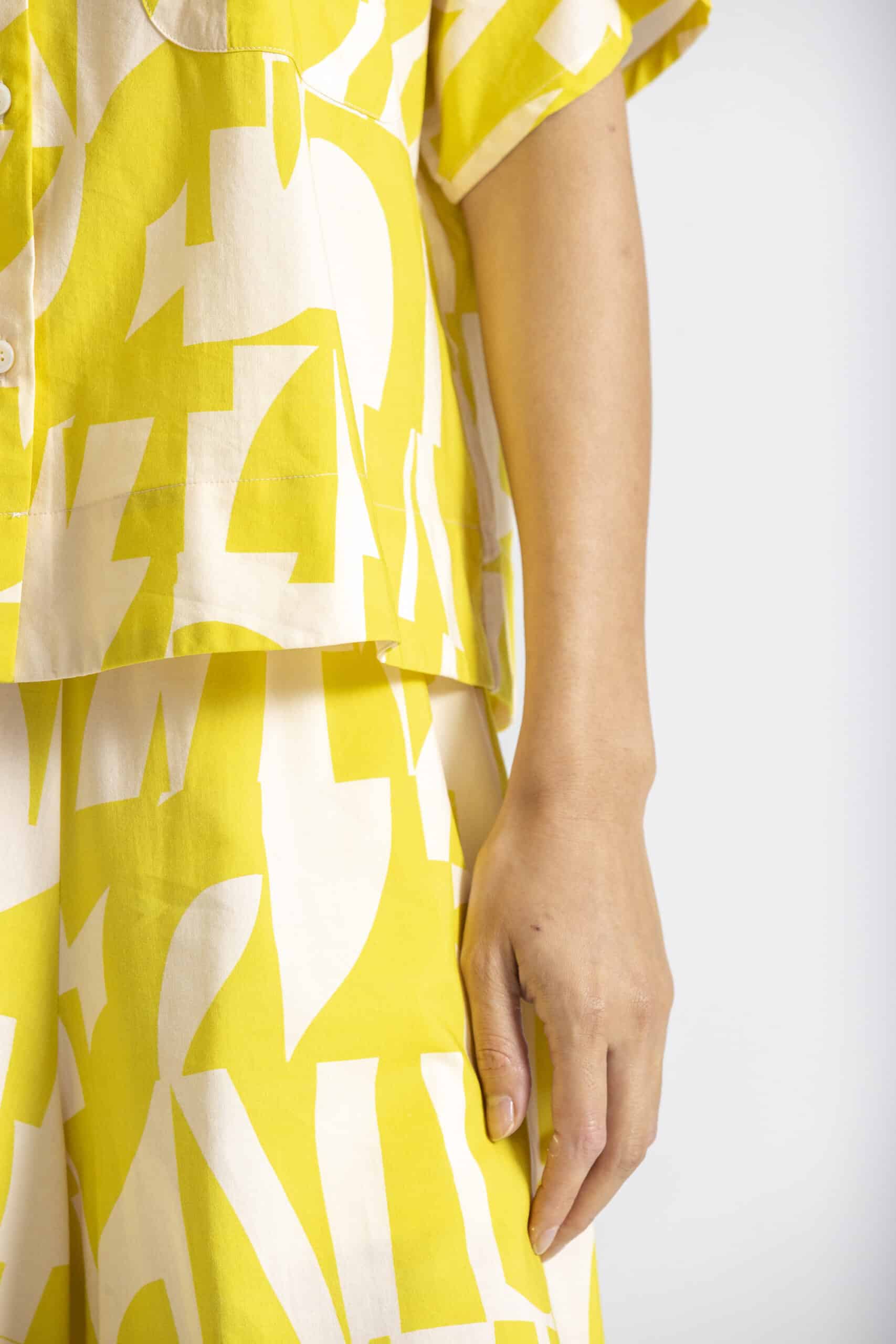 Yellow blouse - Image 3