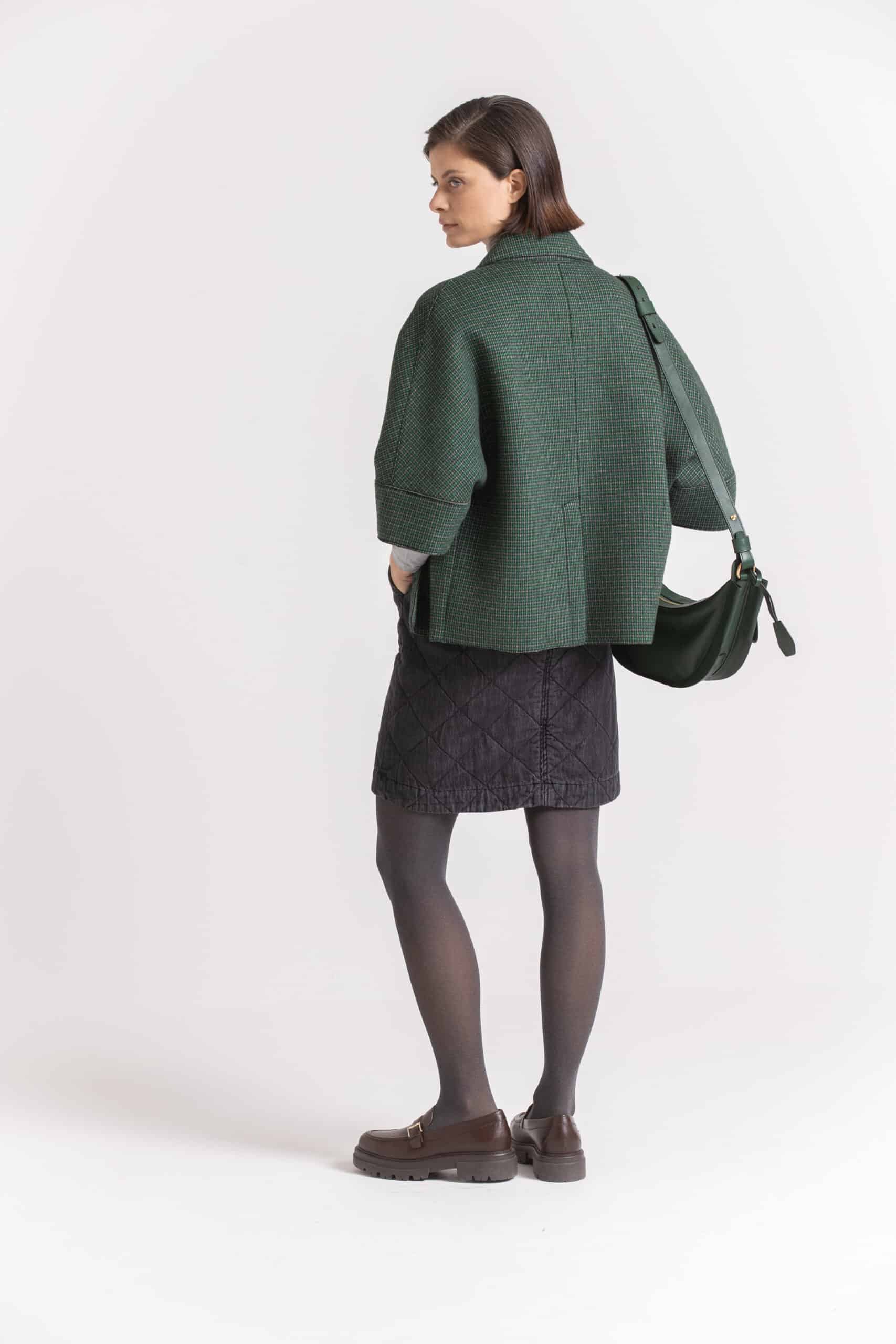 Grey quilted skirt with pockets - Image 4