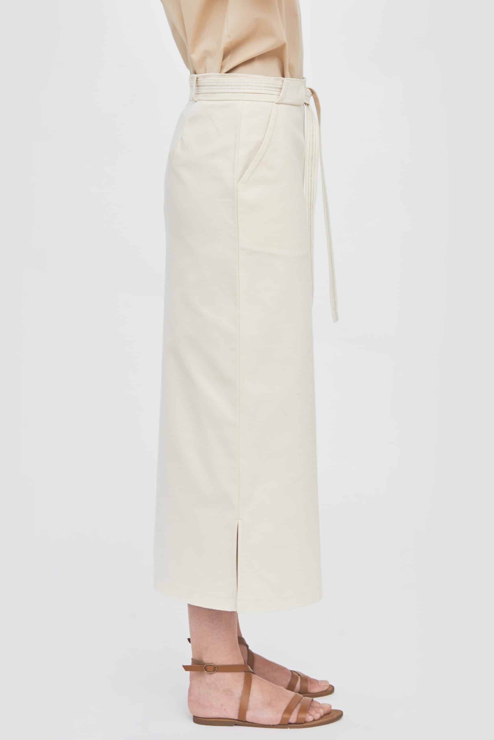 White skirt with a golden linen belt - Image 2