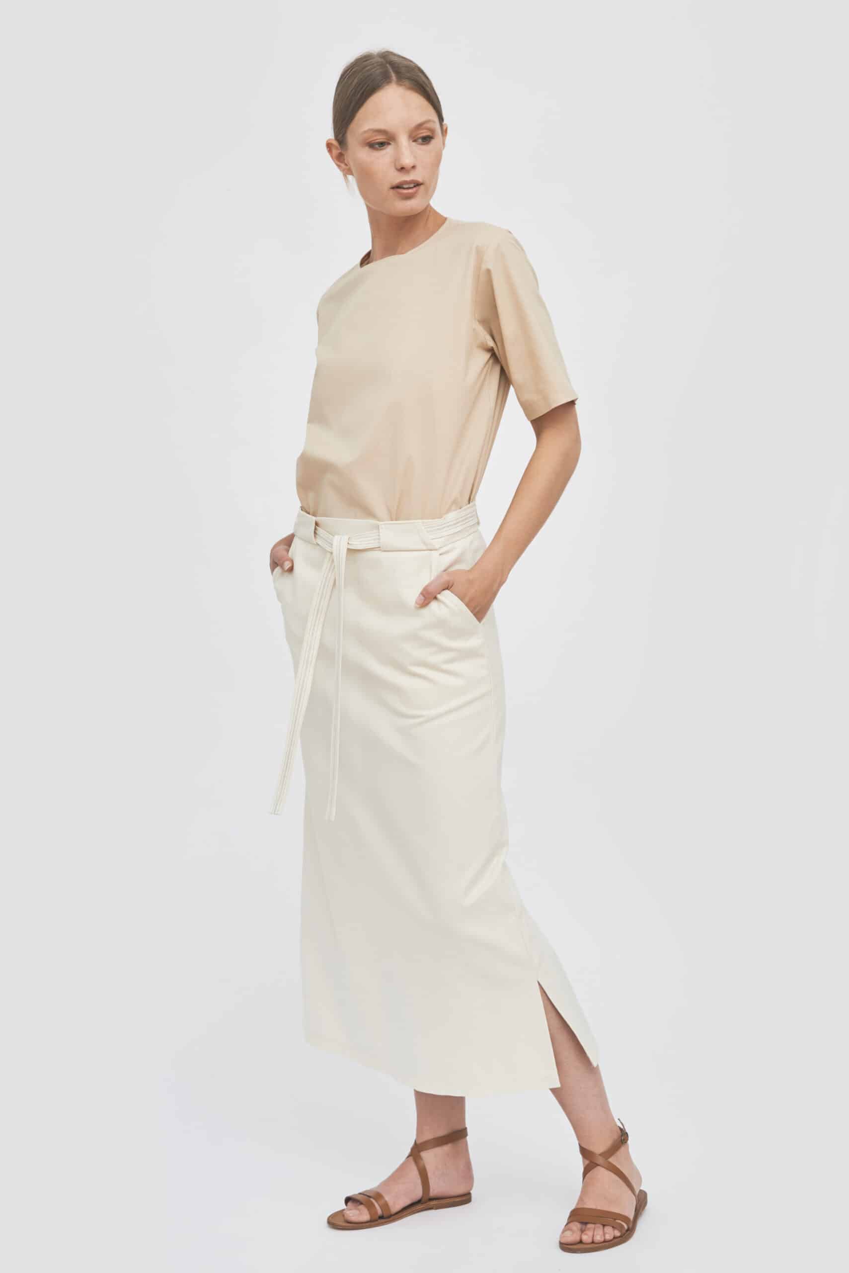 White skirt with a golden linen belt - Image 4