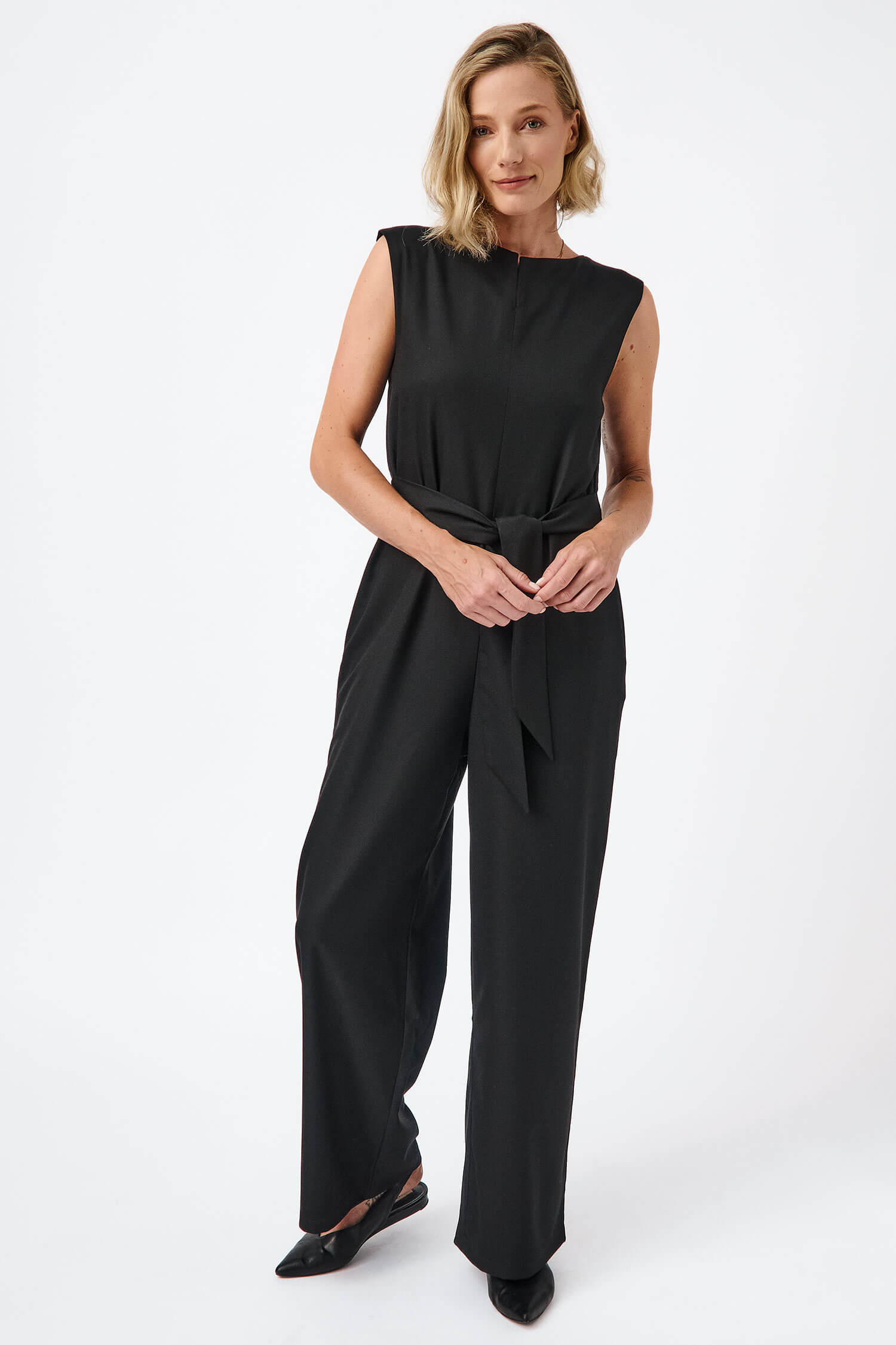 Belted sleeveless jumpsuit - Image 3