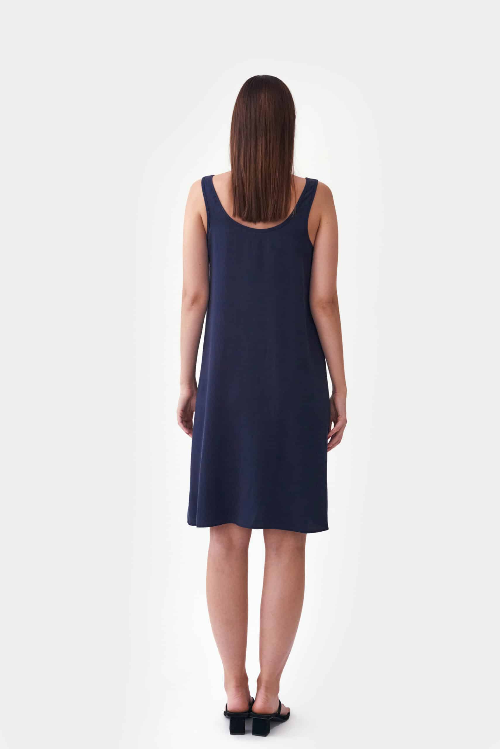 Reversible knee-length tencel dress - Image 3