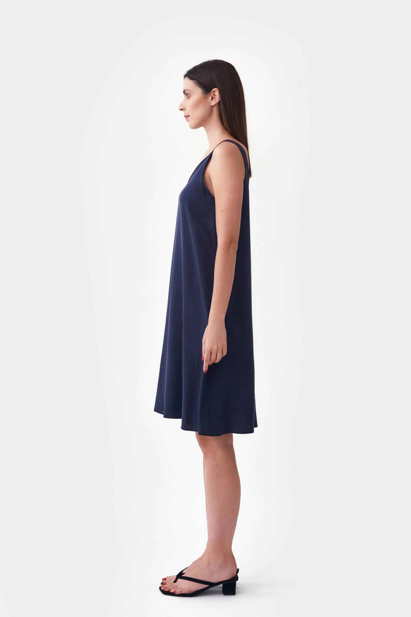 Reversible knee-length tencel dress - Image 4