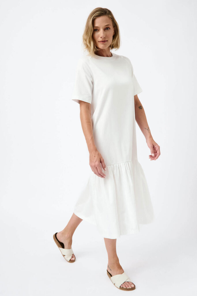Dropped-waist-frilled-dress-2.jpg Robe dropped-waist à volants vêtements de qualité de seconde main Dressr