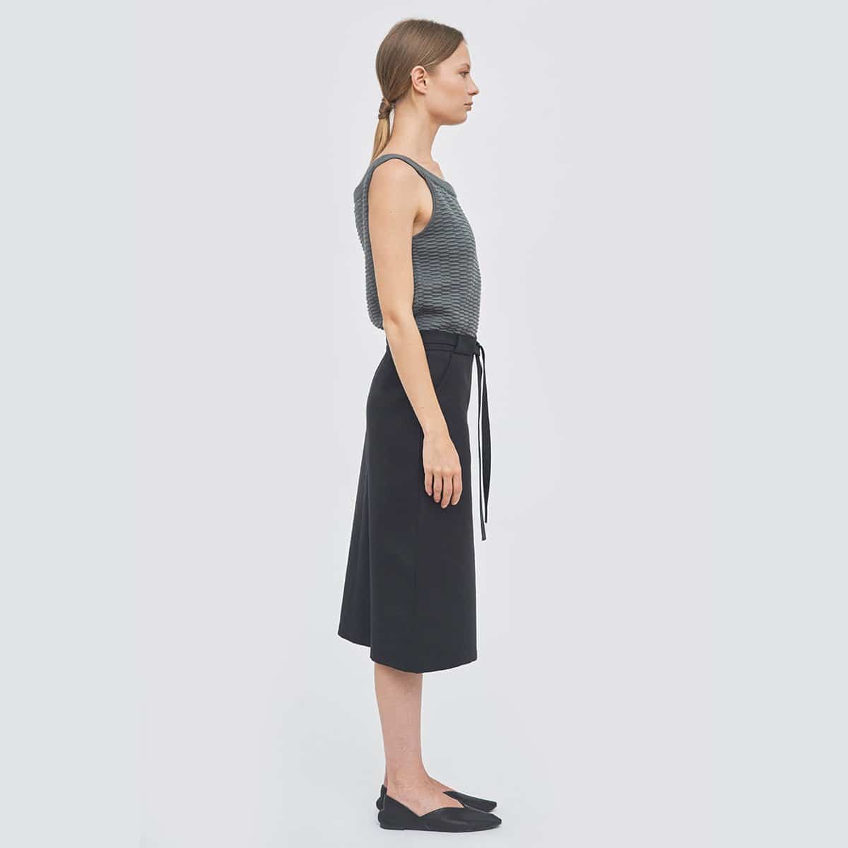 Skirt with a belt - Image 4
