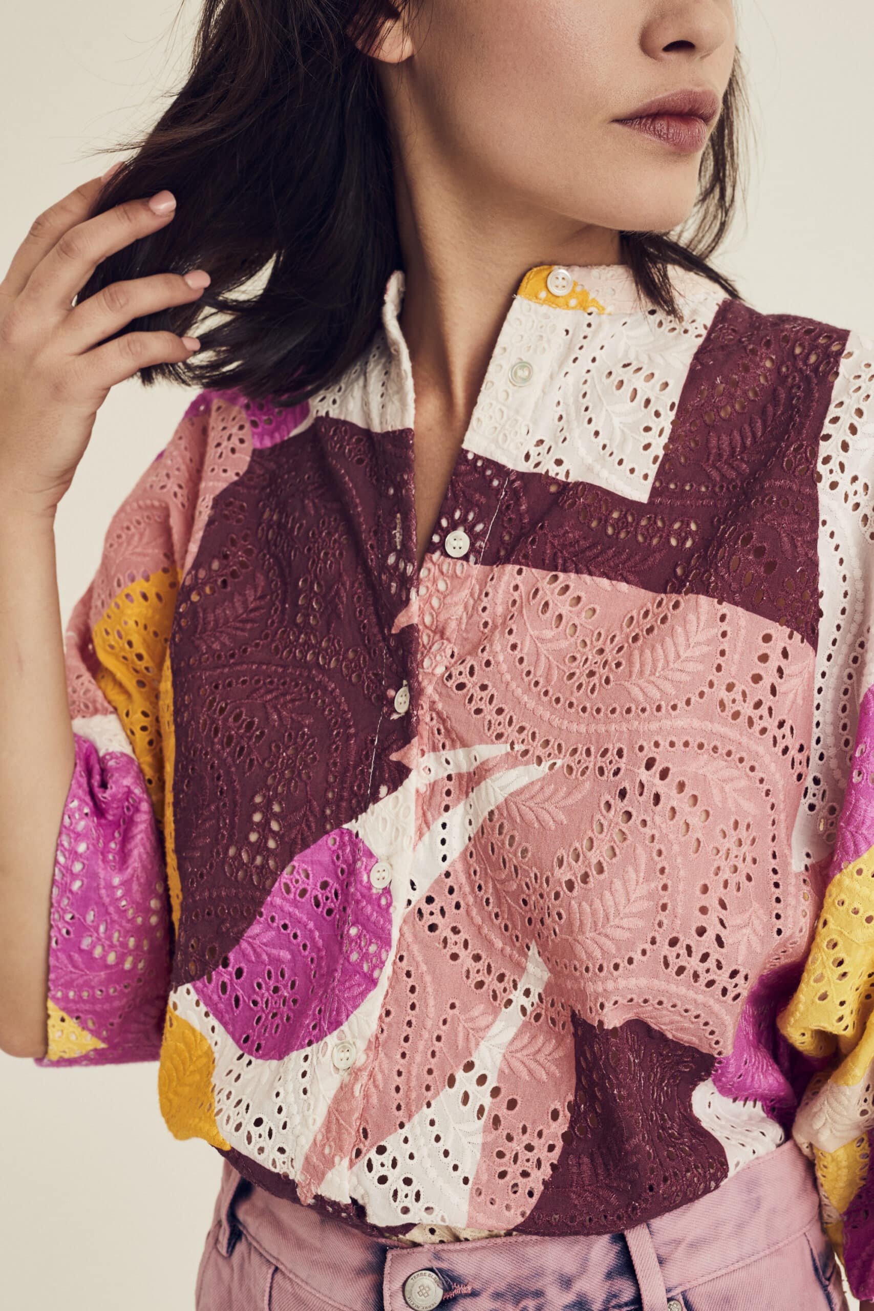 Short sleeve blouse with multicoloured print and perforated details - Image 3